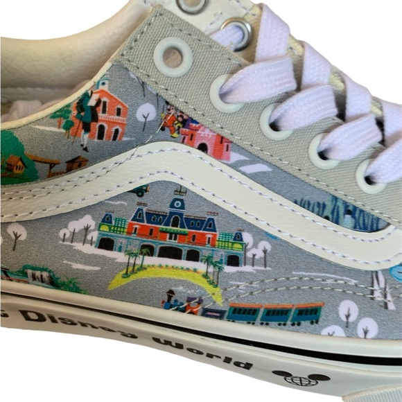 Walt Disney World limited edition vans - Picture 2 of 3